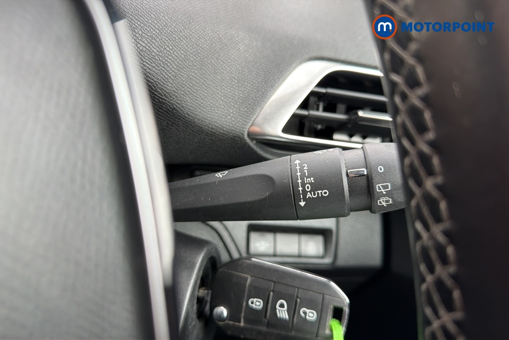 Peugeot 3008 Allure Manual Petrol SUV - Stock Number (1640794) - 6th supplementary image
