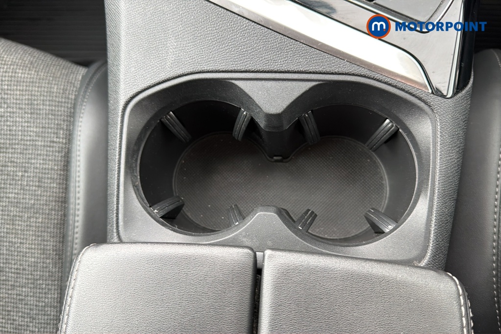 Peugeot 3008 Allure Manual Petrol SUV - Stock Number (1640794) - 16th supplementary image