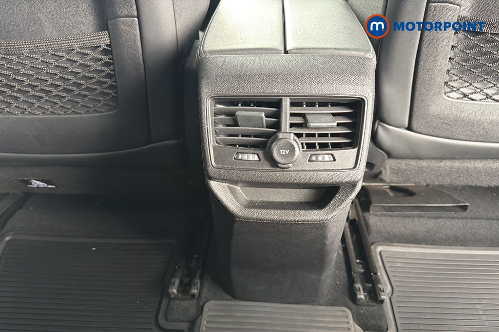 Peugeot 3008 Allure Manual Petrol SUV - Stock Number (1640794) - 28th supplementary image