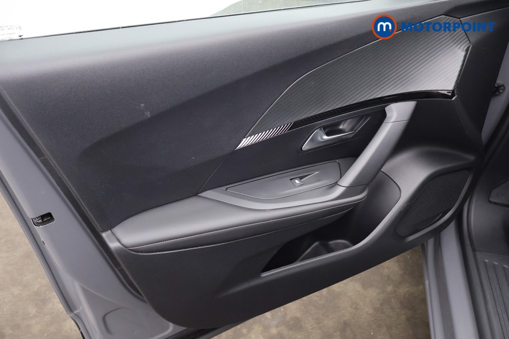 Peugeot 2008 Allure Manual Petrol SUV - Stock Number (1627594) - 22nd supplementary image