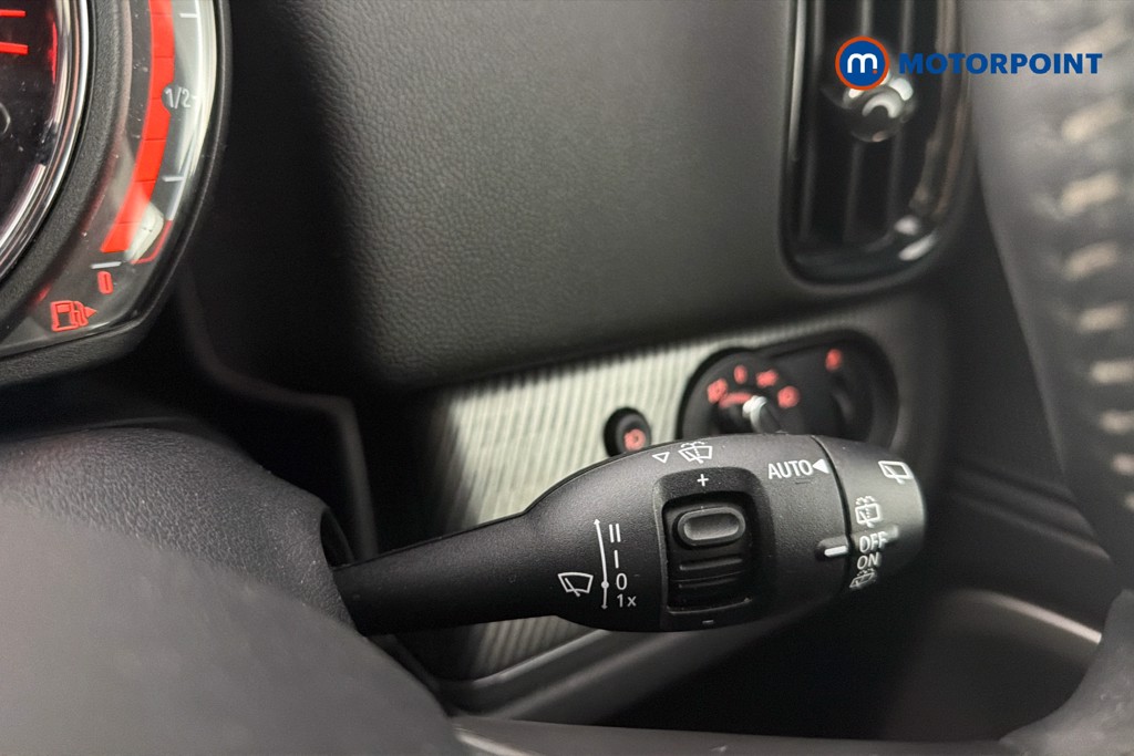 Mini Countryman Cooper Exclusive Automatic Petrol SUV - Stock Number (1627999) - 7th supplementary image