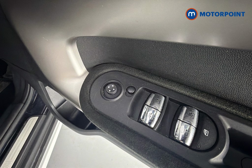 Mini Countryman Cooper Exclusive Automatic Petrol SUV - Stock Number (1627999) - 20th supplementary image