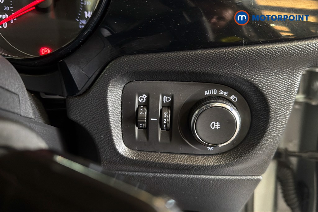 Vauxhall Corsa Design Manual Petrol Hatchback - Stock Number (1628004) - 18th supplementary image
