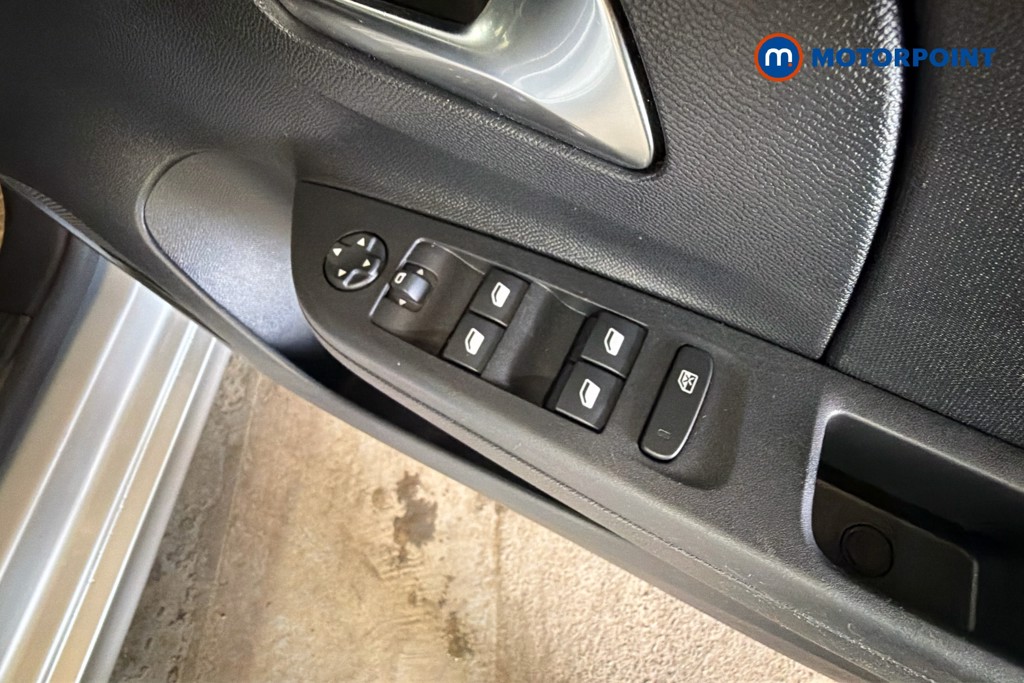 Vauxhall Corsa Design Manual Petrol Hatchback - Stock Number (1628004) - 20th supplementary image