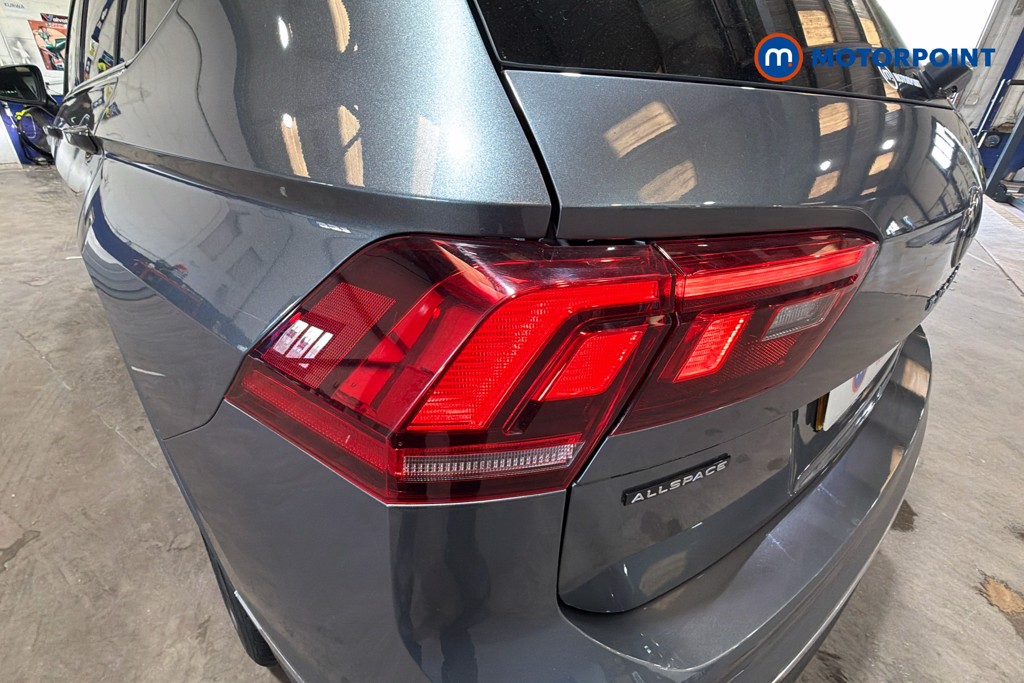 Volkswagen Tiguan Allspace Life Automatic Petrol SUV - Stock Number (1628825) - 38th supplementary image
