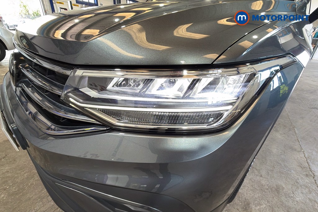Volkswagen Tiguan Allspace Life Automatic Petrol SUV - Stock Number (1628825) - 44th supplementary image