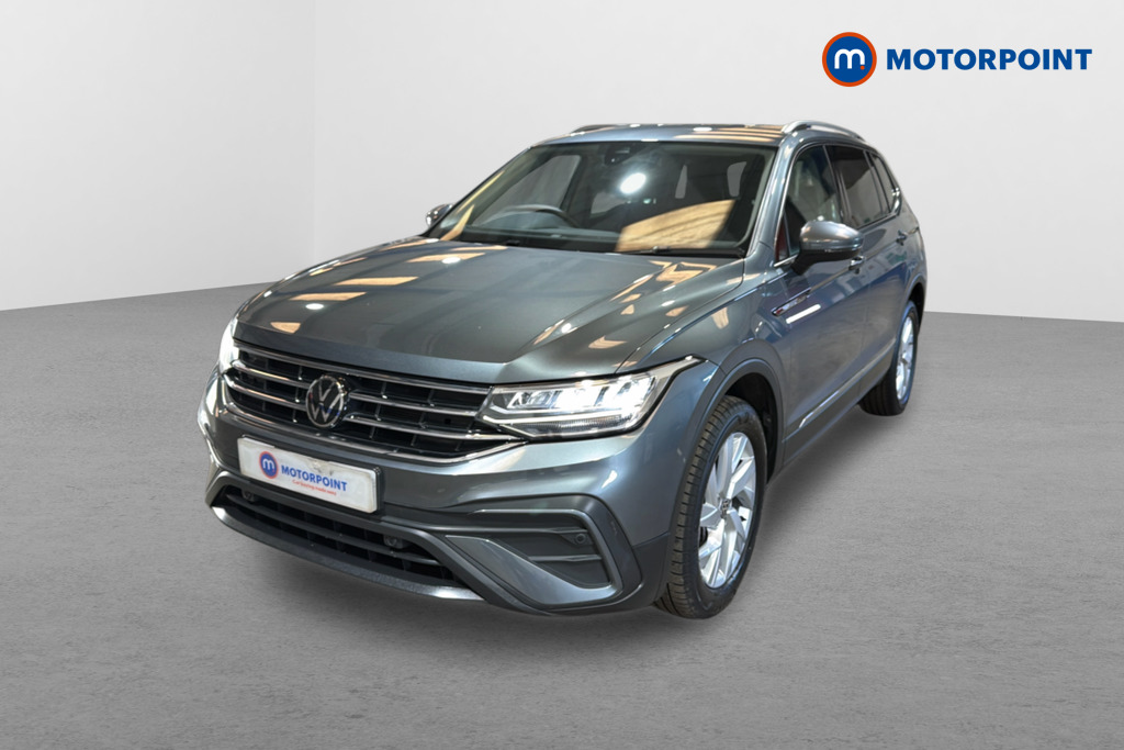 Volkswagen Tiguan Allspace Life Automatic Petrol SUV - Stock Number (1628825) - Passenger side front corner
