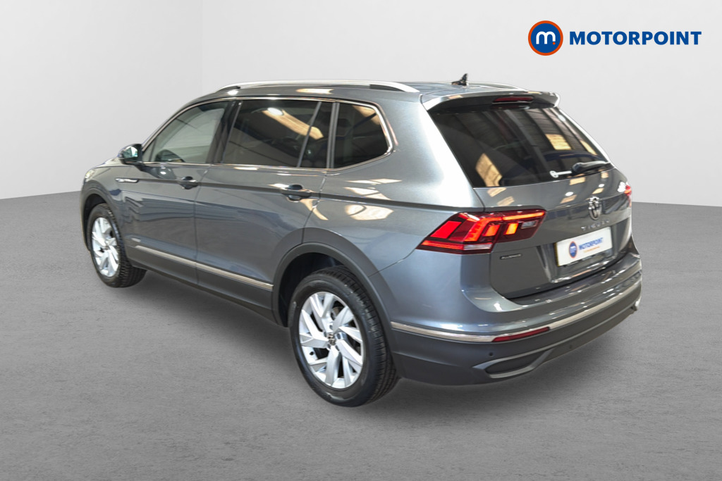 Volkswagen Tiguan Allspace Life Automatic Petrol SUV - Stock Number (1628825) - Passenger side rear corner