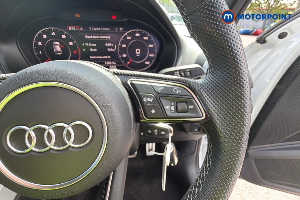 Audi Q2 S Line Manual Petrol SUV - Stock Number (1628913) - 4th supplementary image