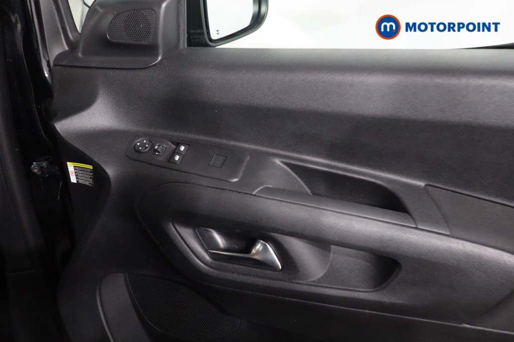 Vauxhall Combo Life Design Xl Automatic Electric People Carrier - Stock Number (1630698) - 23rd supplementary image