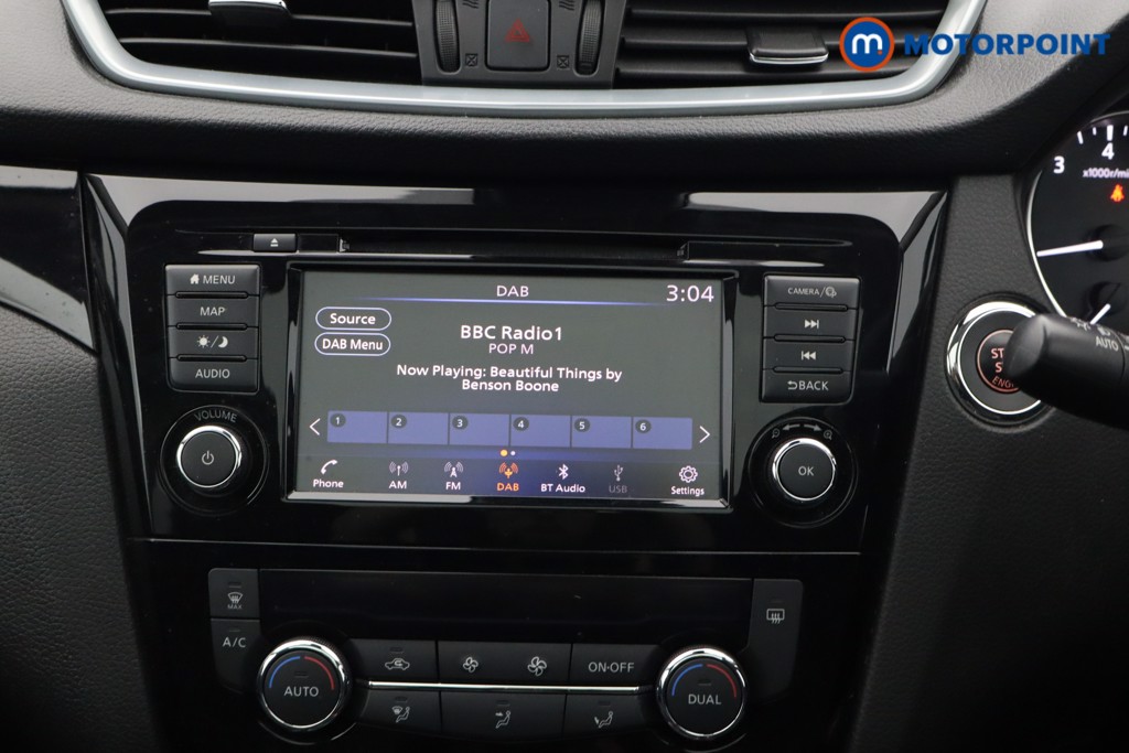 Nissan Qashqai N-Connecta Manual Petrol SUV - Stock Number (1631298) - 4th supplementary image