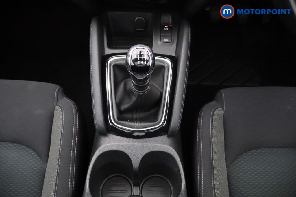 Nissan Qashqai N-Connecta Manual Petrol SUV - Stock Number (1631298) - 6th supplementary image