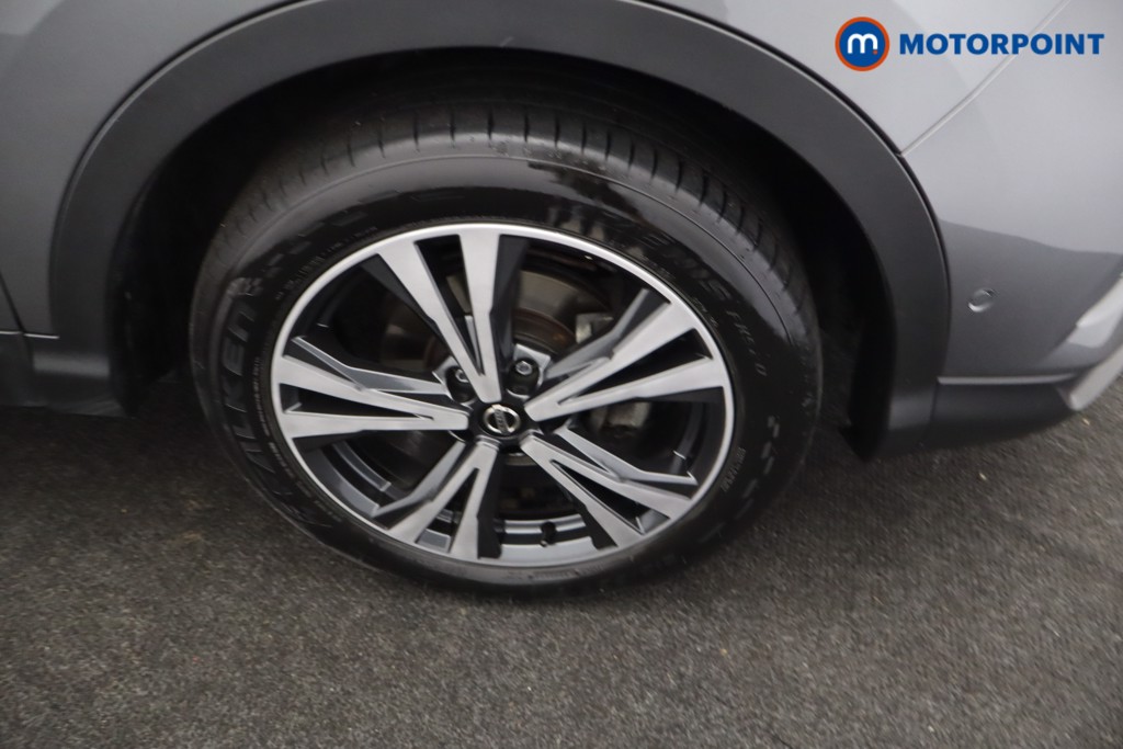 Nissan Qashqai N-Connecta Manual Petrol SUV - Stock Number (1631298) - 34th supplementary image