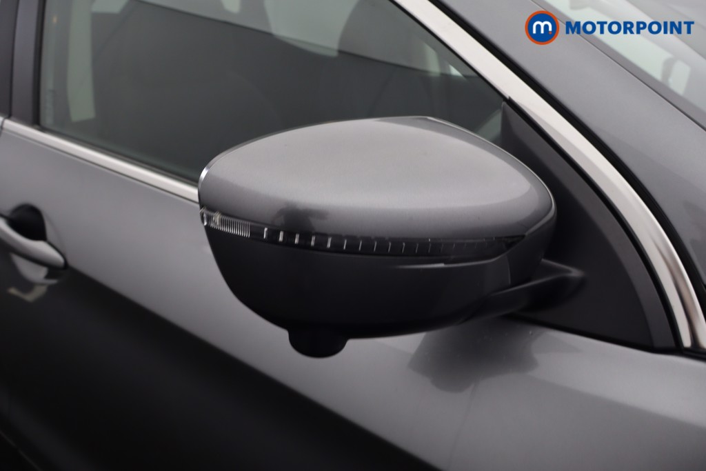 Nissan Qashqai N-Connecta Manual Petrol SUV - Stock Number (1631298) - 37th supplementary image