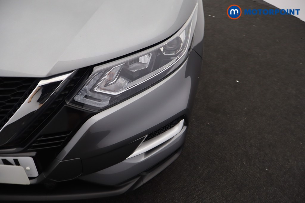 Nissan Qashqai N-Connecta Manual Petrol SUV - Stock Number (1631298) - 38th supplementary image
