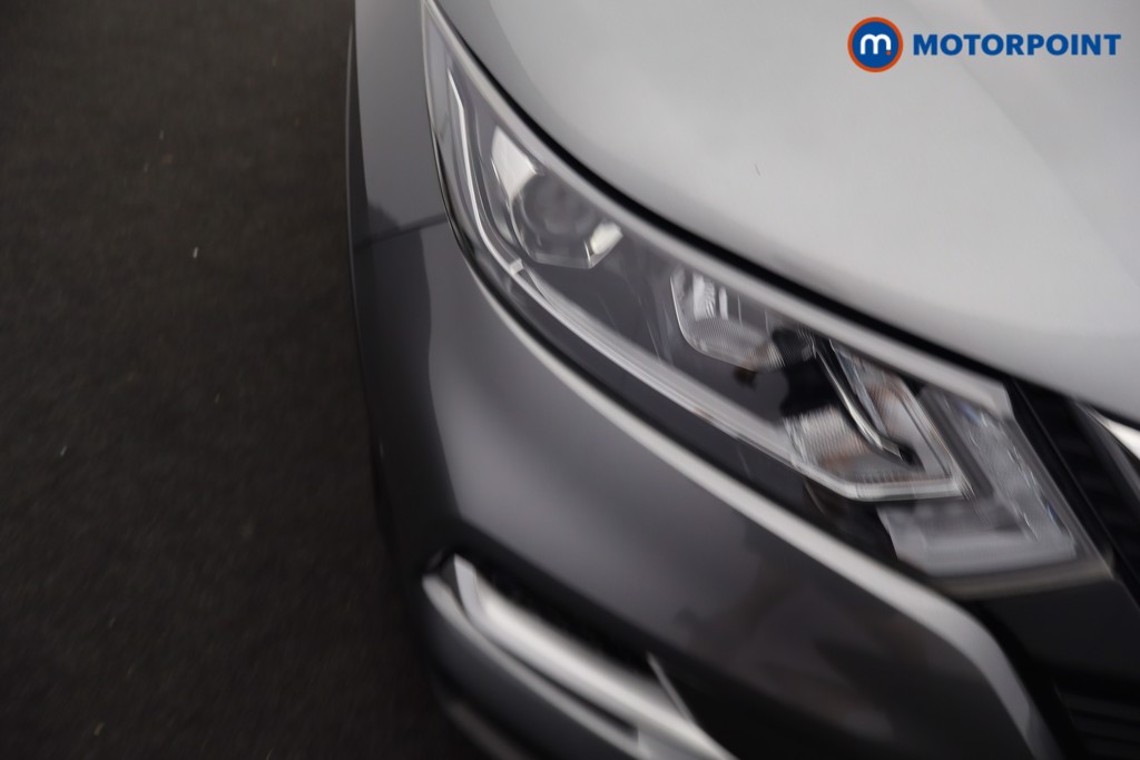 Nissan Qashqai N-Connecta Manual Petrol SUV - Stock Number (1631298) - 39th supplementary image
