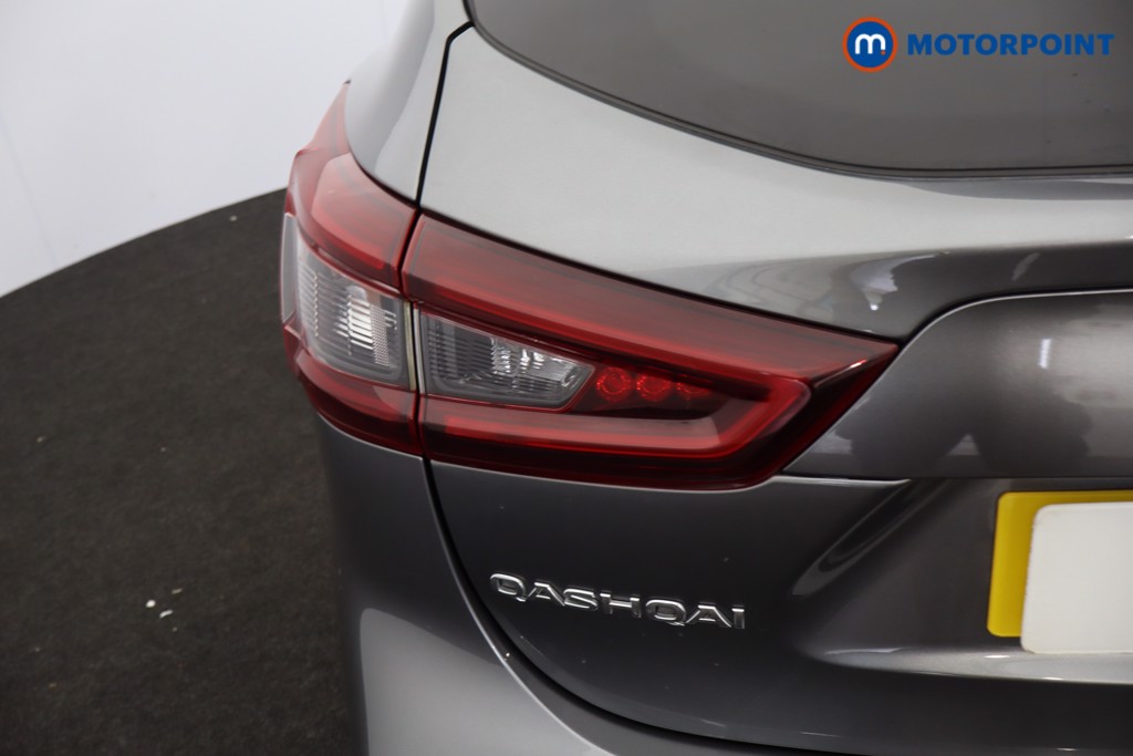 Nissan Qashqai N-Connecta Manual Petrol SUV - Stock Number (1631298) - 40th supplementary image