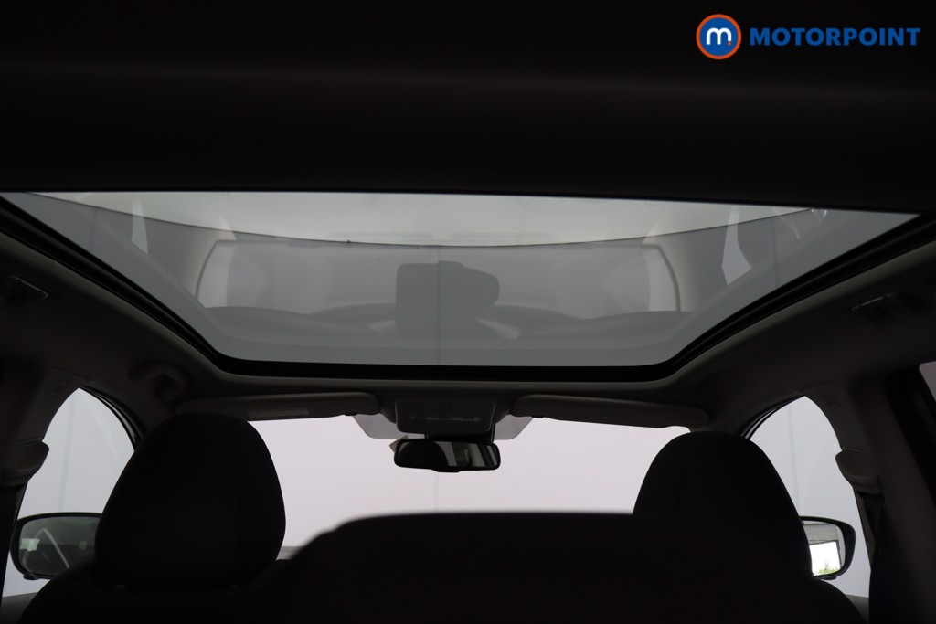 Nissan Qashqai N-Connecta Manual Petrol SUV - Stock Number (1631298) - 45th supplementary image