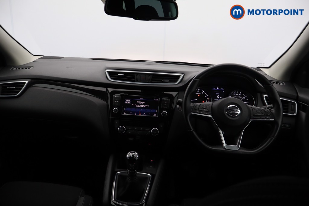 Nissan Qashqai N-Connecta Manual Petrol SUV - Stock Number (1631298) - 1st supplementary image