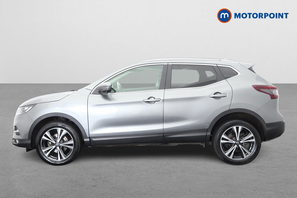 Nissan Qashqai N-Connecta Manual Petrol SUV - Stock Number (1631298) - Passenger side