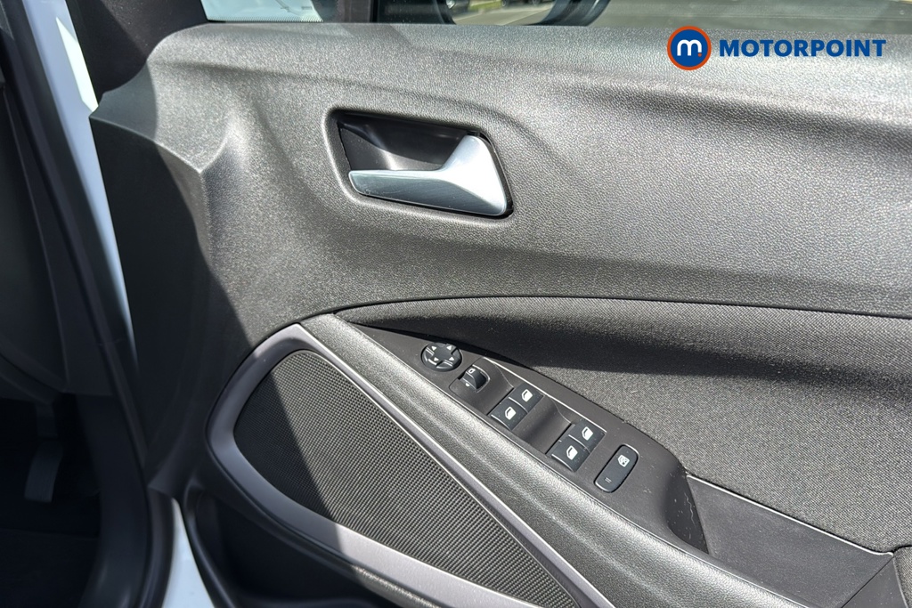 Vauxhall Crossland Design Automatic Petrol SUV - Stock Number (1631905) - 19th supplementary image