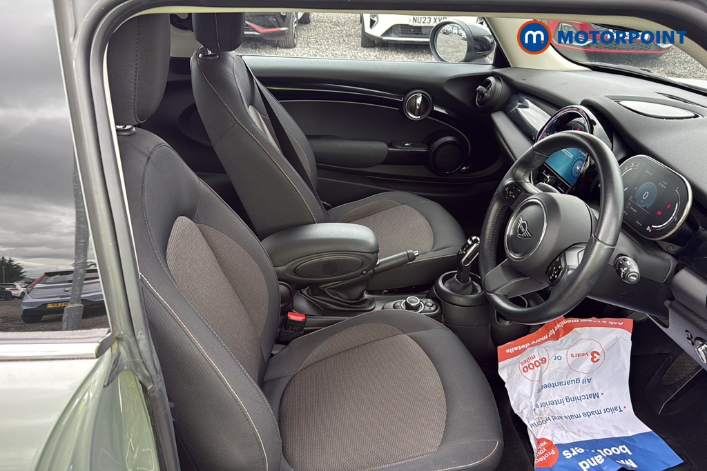 Mini Hatchback Cooper Classic Automatic Petrol Hatchback - Stock Number (1633421) - 22nd supplementary image