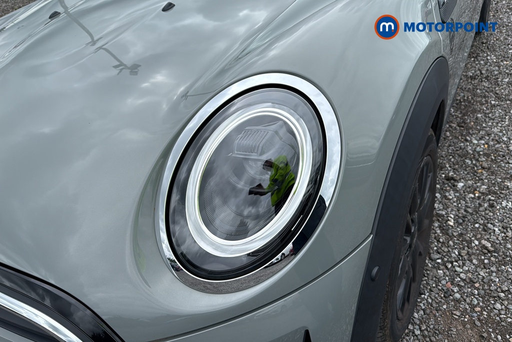 Mini Hatchback Cooper Classic Automatic Petrol Hatchback - Stock Number (1633421) - 42nd supplementary image