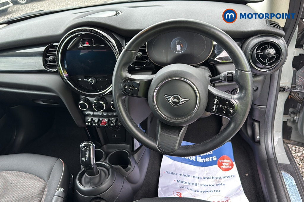 Mini Hatchback Cooper Classic Automatic Petrol Hatchback - Stock Number (1633421) - 1st supplementary image