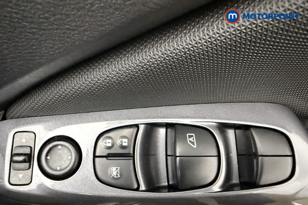 Nissan Juke Acenta Automatic Petrol SUV - Stock Number (1633522) - 18th supplementary image
