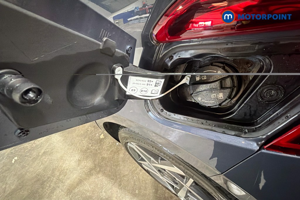 Hyundai I20 Ultimate Automatic Petrol Hatchback - Stock Number (1633568) - 41st supplementary image