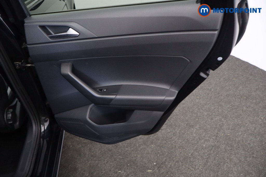 Volkswagen Taigo R-Line Automatic Petrol SUV - Stock Number (1634407) - 19th supplementary image