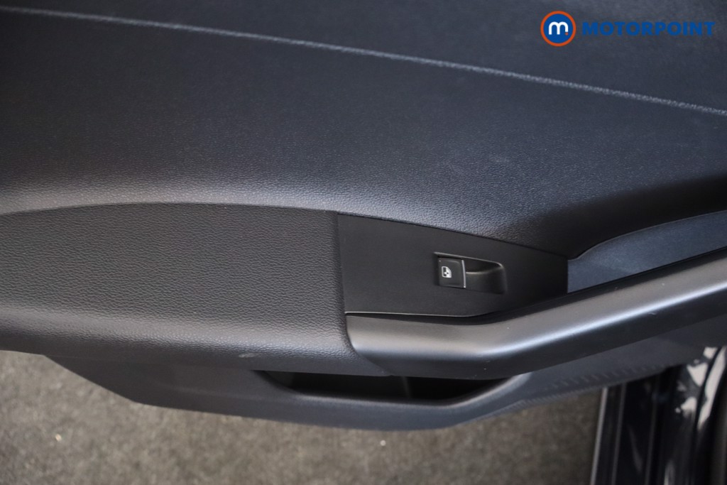 Volkswagen Taigo R-Line Automatic Petrol SUV - Stock Number (1634407) - 25th supplementary image
