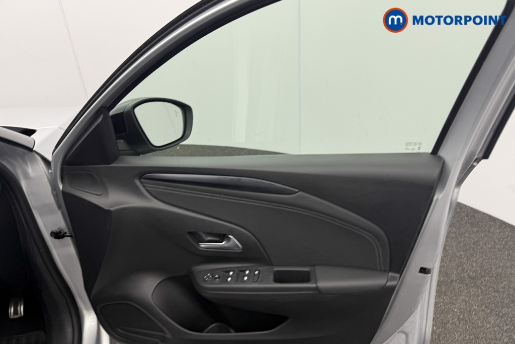 Vauxhall Corsa GS Manual Petrol Hatchback - Stock Number (1634680) - 8th supplementary image
