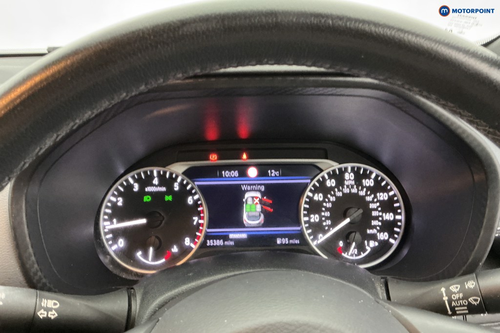Nissan Juke N-Connecta Manual Petrol SUV - Stock Number (1635155) - 10th supplementary image