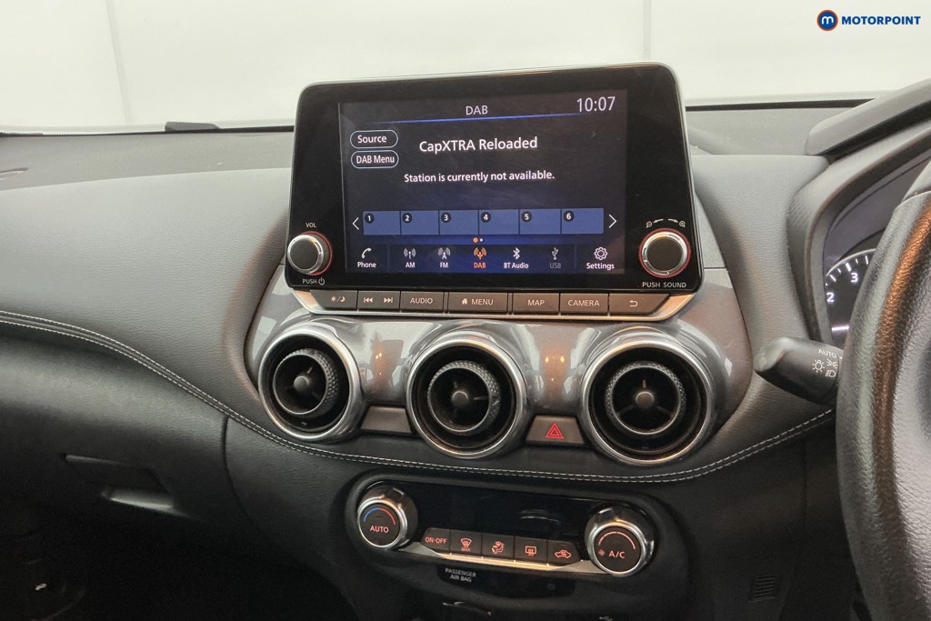 Nissan Juke N-Connecta Manual Petrol SUV - Stock Number (1635155) - 20th supplementary image