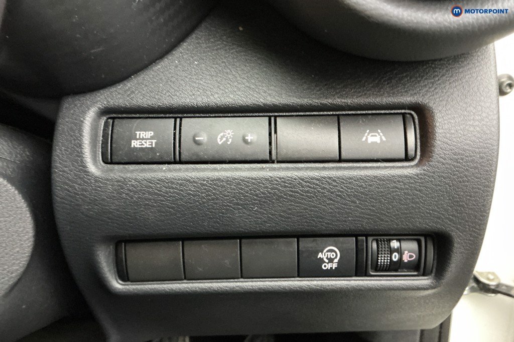 Nissan Juke N-Connecta Manual Petrol SUV - Stock Number (1635155) - 25th supplementary image