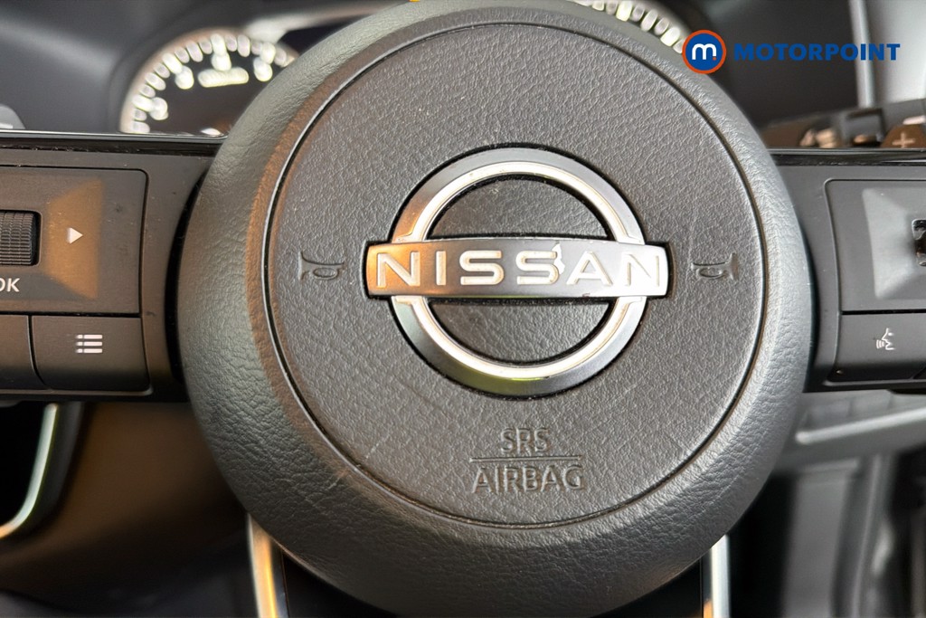 Nissan Qashqai Acenta Premium Automatic Petrol SUV - Stock Number (1636105) - 5th supplementary image