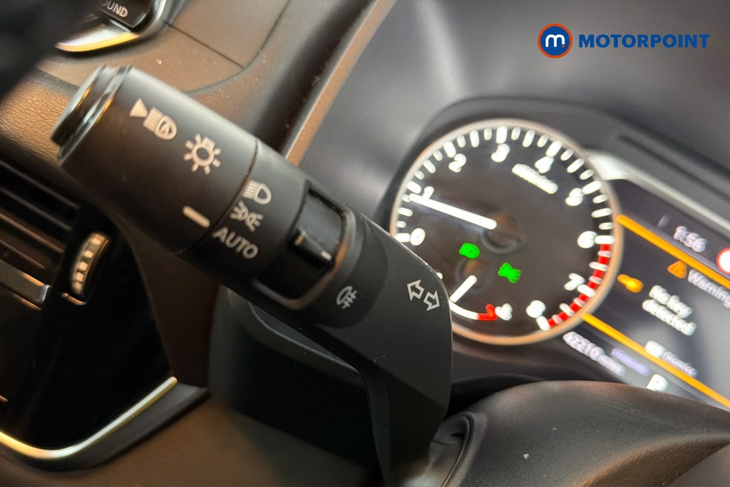 Nissan Qashqai Acenta Premium Automatic Petrol SUV - Stock Number (1636105) - 6th supplementary image