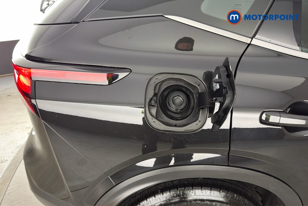 Nissan Qashqai Acenta Premium Automatic Petrol SUV - Stock Number (1636105) - 41st supplementary image