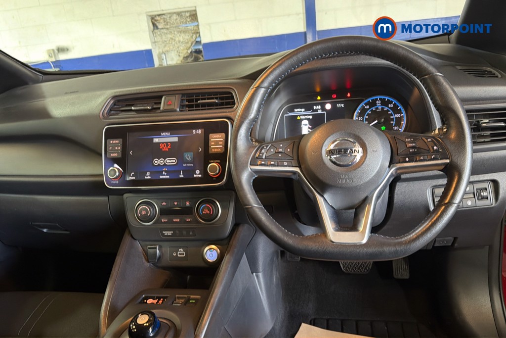 Nissan Leaf Acenta Automatic Electric Hatchback - Stock Number (1636500) - 2nd supplementary image