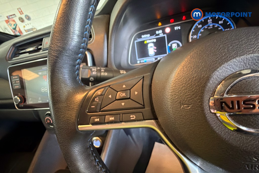 Nissan Leaf Acenta Automatic Electric Hatchback - Stock Number (1636500) - 3rd supplementary image