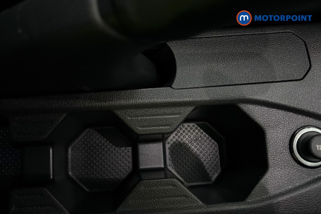 Volkswagen Taigo Life Manual Petrol SUV - Stock Number (1637024) - 16th supplementary image