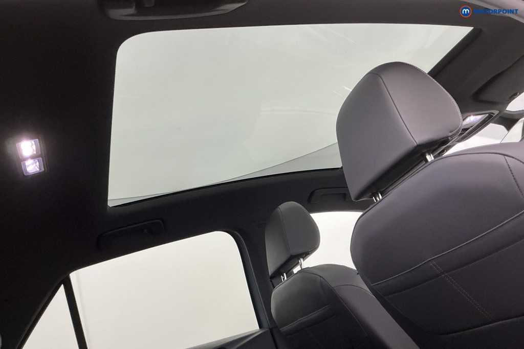 Volkswagen Id.3 Family Pro Automatic Electric Hatchback - Stock Number (1637178) - 15th supplementary image
