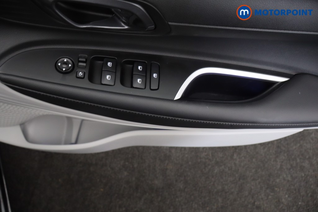 Hyundai I20 Ultimate Manual Petrol Hatchback - Stock Number (1637226) - 17th supplementary image