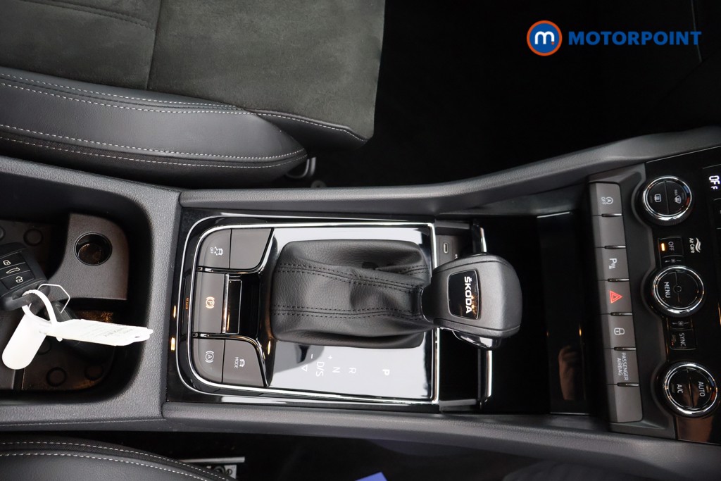 Skoda Karoq Se L Automatic Petrol SUV - Stock Number (1637542) - 13th supplementary image