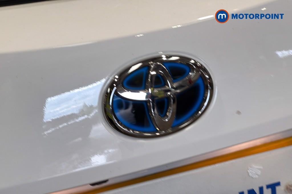 Toyota Corolla Excel Automatic Petrol-Electric Hybrid Estate - Stock Number (1638073) - 37th supplementary image
