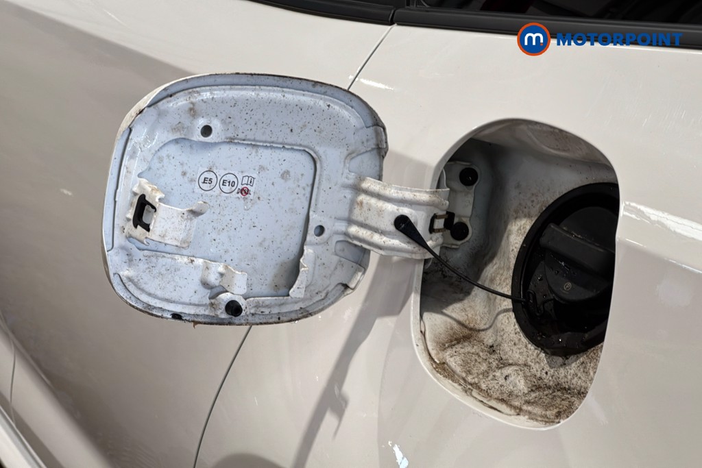 Toyota Corolla Excel Automatic Petrol-Electric Hybrid Estate - Stock Number (1638073) - 41st supplementary image