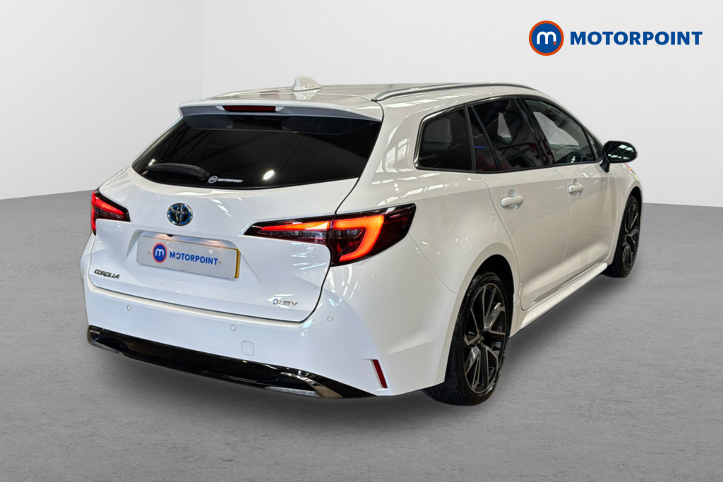 Toyota Corolla Excel Automatic Petrol-Electric Hybrid Estate - Stock Number (1638073) - Drivers side rear corner