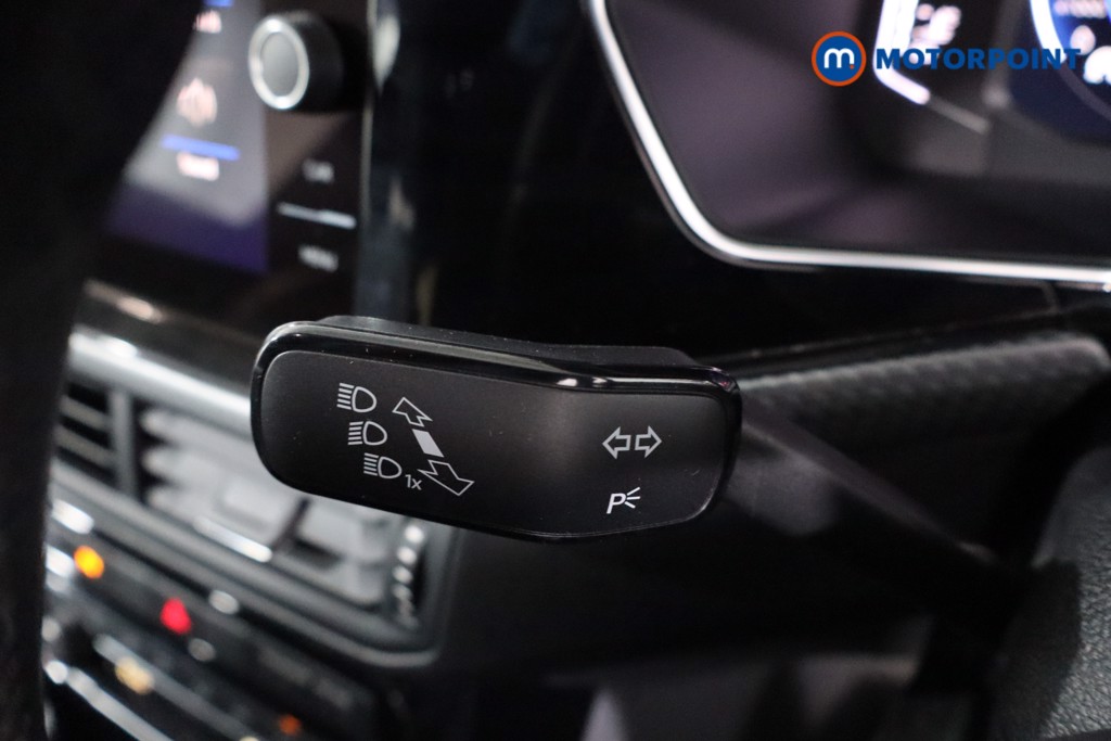 Volkswagen T-Cross R-Line Manual Petrol SUV - Stock Number (1638086) - 16th supplementary image
