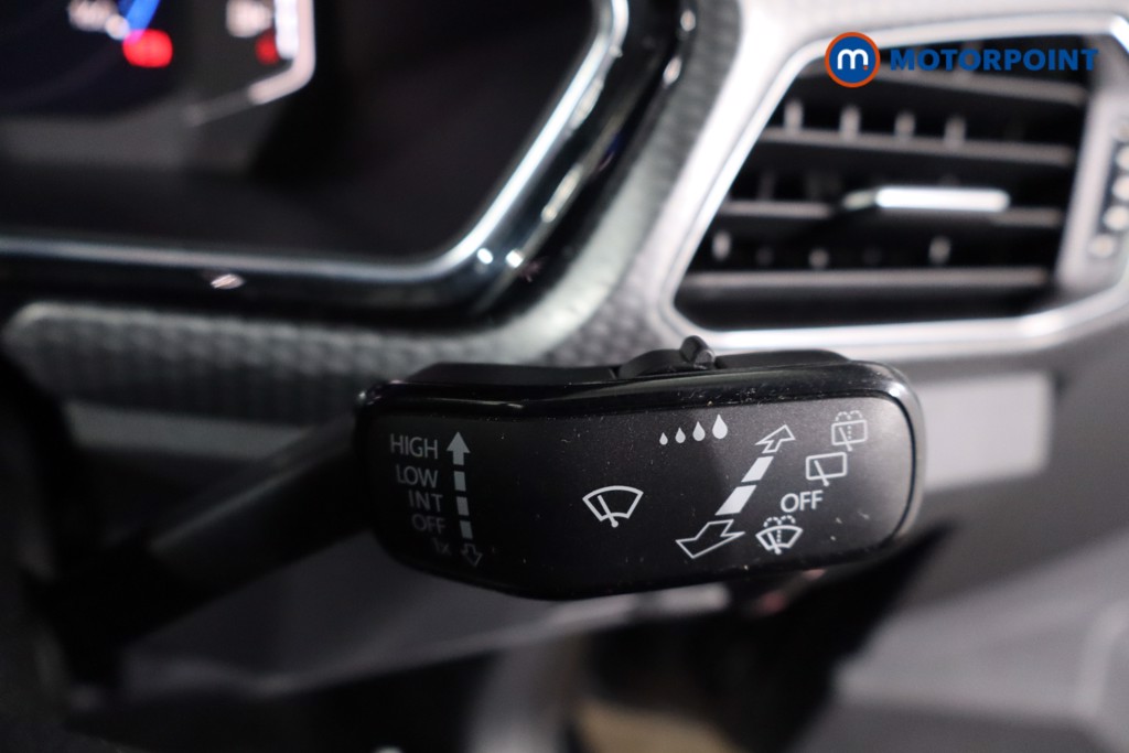 Volkswagen T-Cross R-Line Manual Petrol SUV - Stock Number (1638086) - 17th supplementary image
